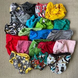 20 Colorful & Stylish Diaper Covers